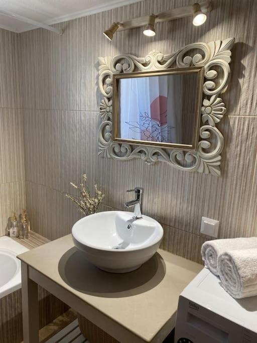 Villa Harmony Kria Vrisi  Exteriör bild